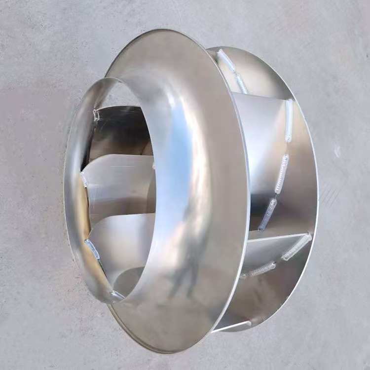 CNC-MIG-Schweißen von Stahl- und Aluminiumteilen