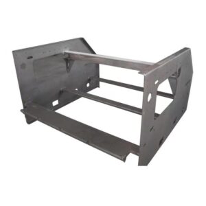 Sheet metal housing with hinged door and quick-release latches