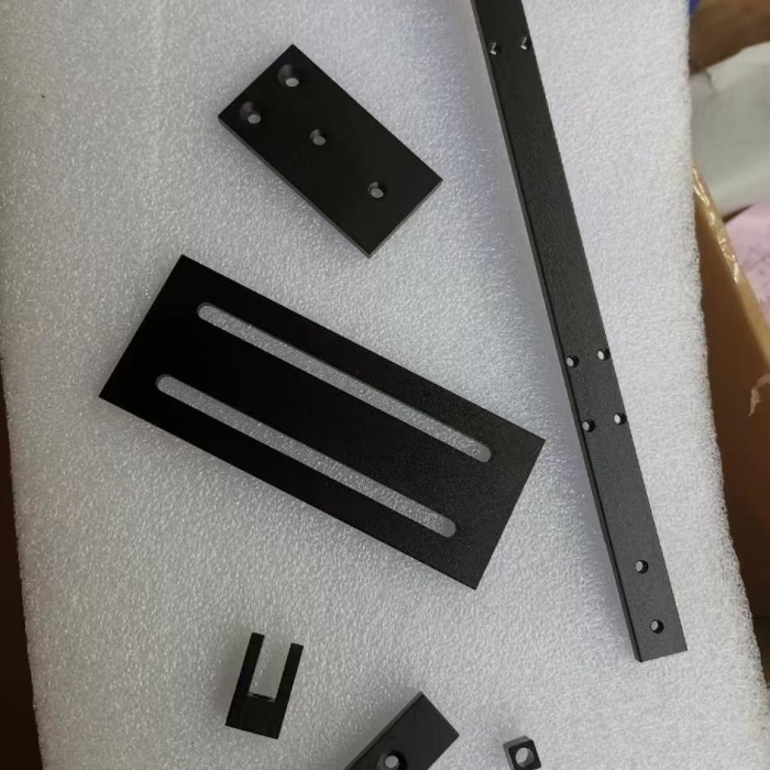 metal-bracket-black
