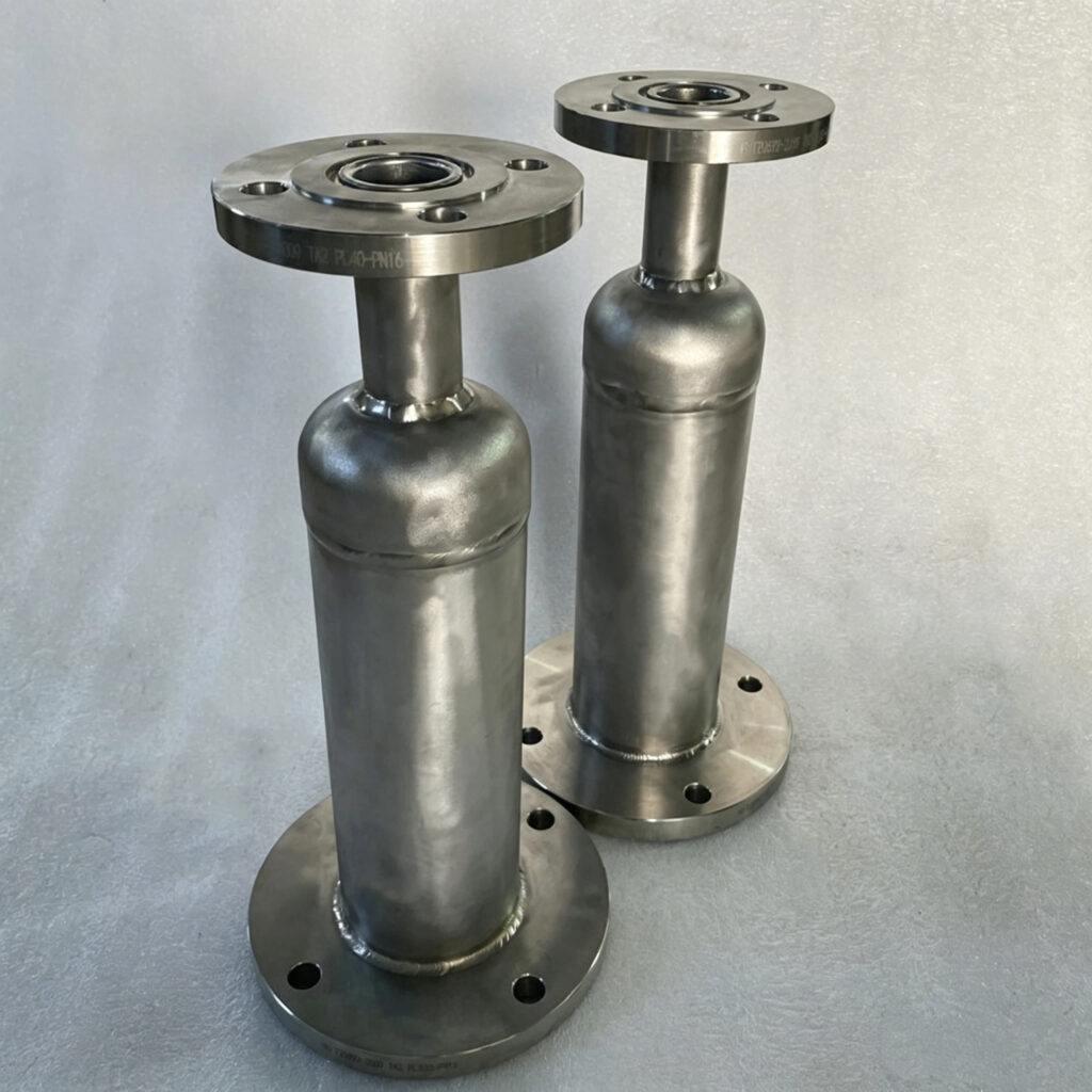 Titanium Flanged Reducer with CNC machined flanges for water treatment